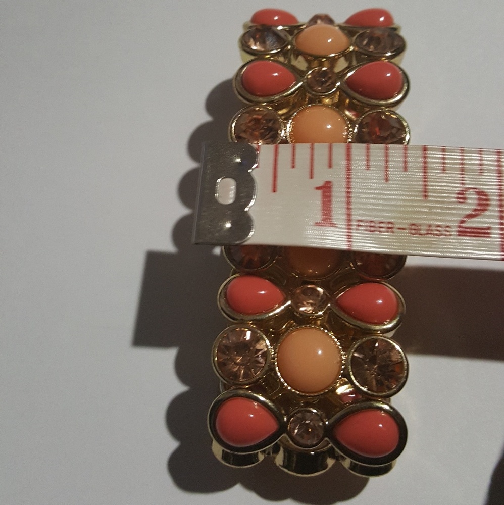 💲🩷⬇️ Fashion Jewelry| Coral & Rose Gold Statement Bracelet Stretchy OS - Picture 3 of 4